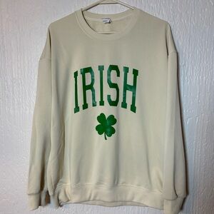 Cream Sweatshirt with Green Irish Print Women Size Medium